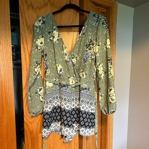 Green with blue and yellow flowers romper, size: small